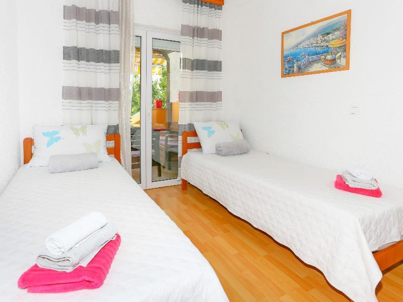 Apartments Damir Kaštel Štafilić Eksteriør bilde