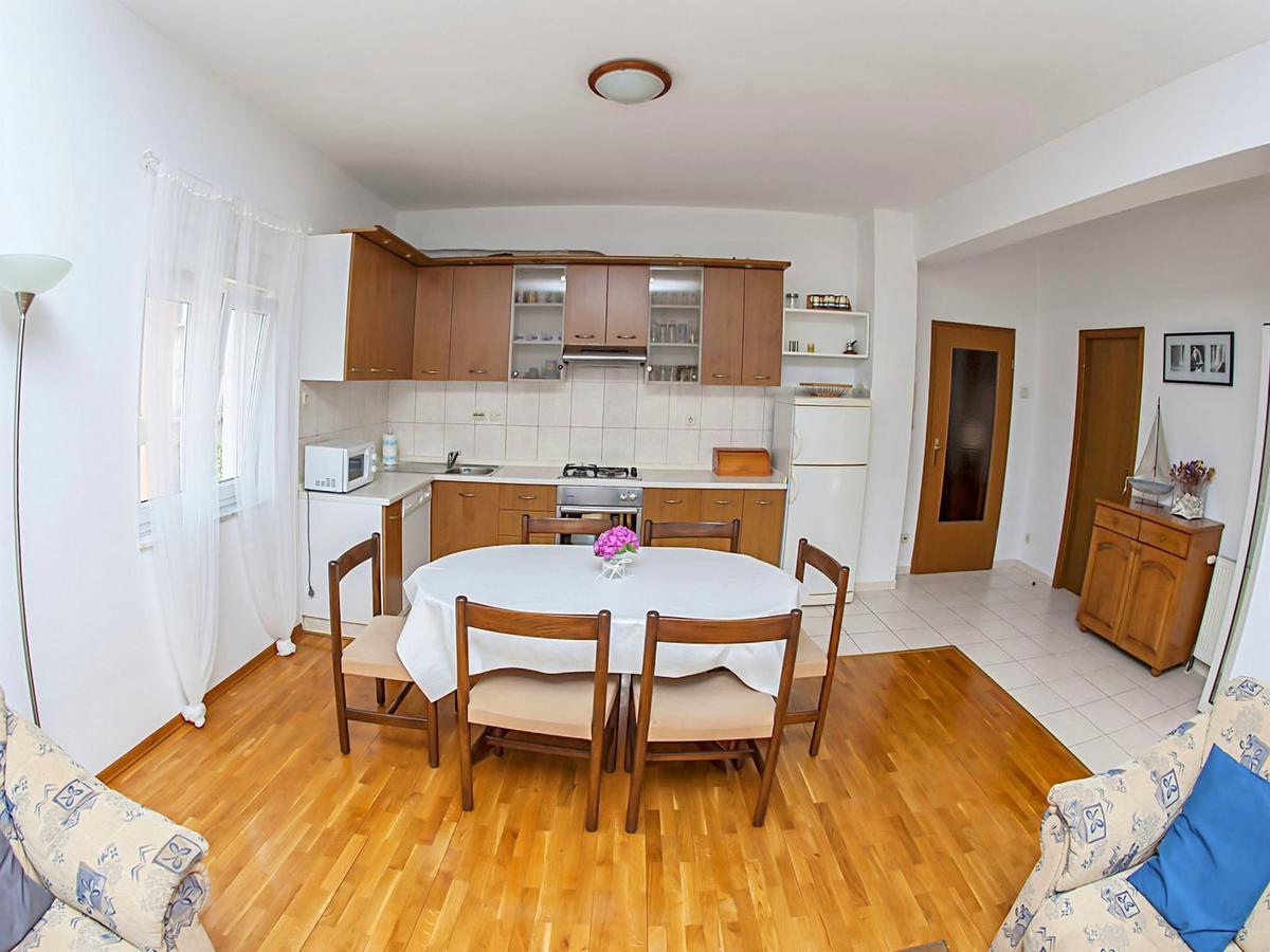 Apartments Damir Kaštel Štafilić Eksteriør bilde