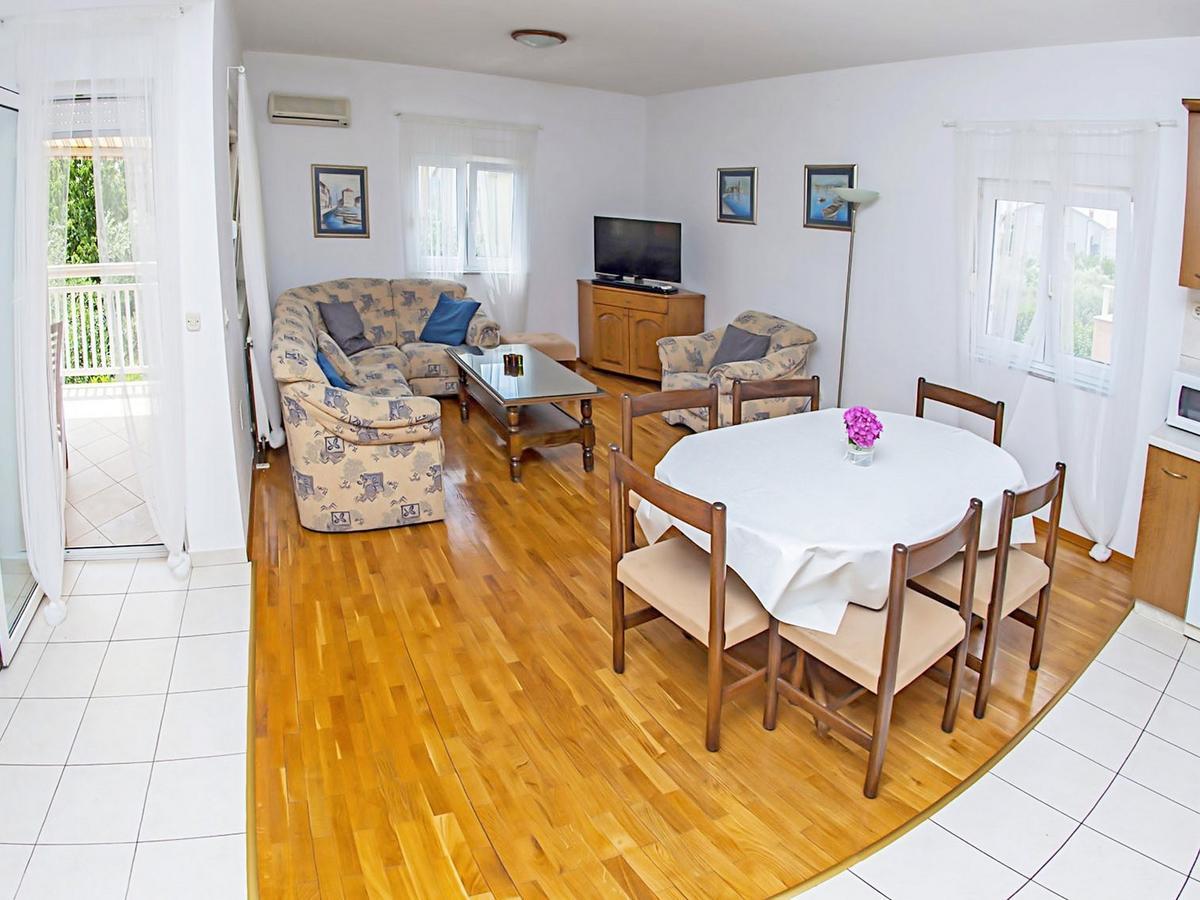 Apartments Damir Kaštel Štafilić Eksteriør bilde