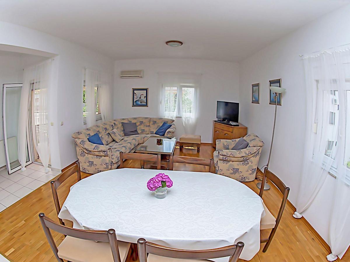 Apartments Damir Kaštel Štafilić Eksteriør bilde
