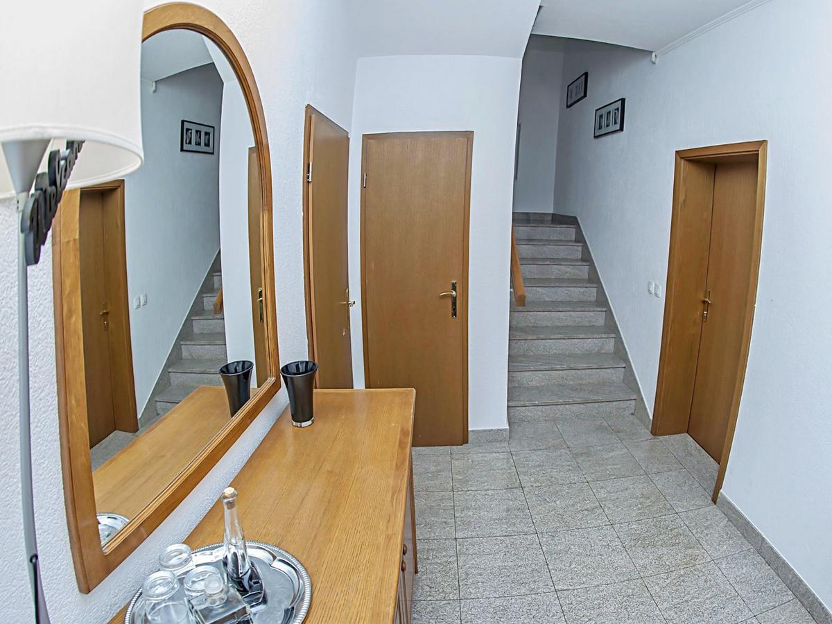 Apartments Damir Kaštel Štafilić Eksteriør bilde